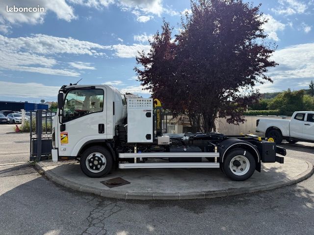 ISUZU M30 7.5T 5.2l 190cv BV manuelle POLY-BENNE + COFFRE DOS CABINE (image 3)