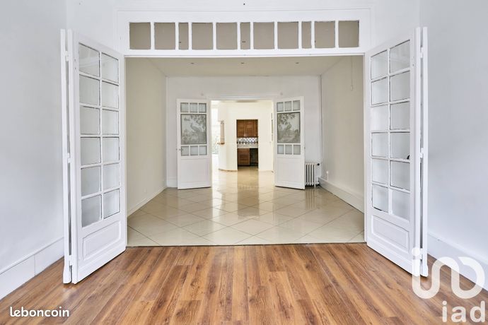 Maison 8 pièces 167 m²