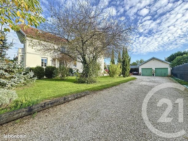 Maison 7 pièces 220 m²