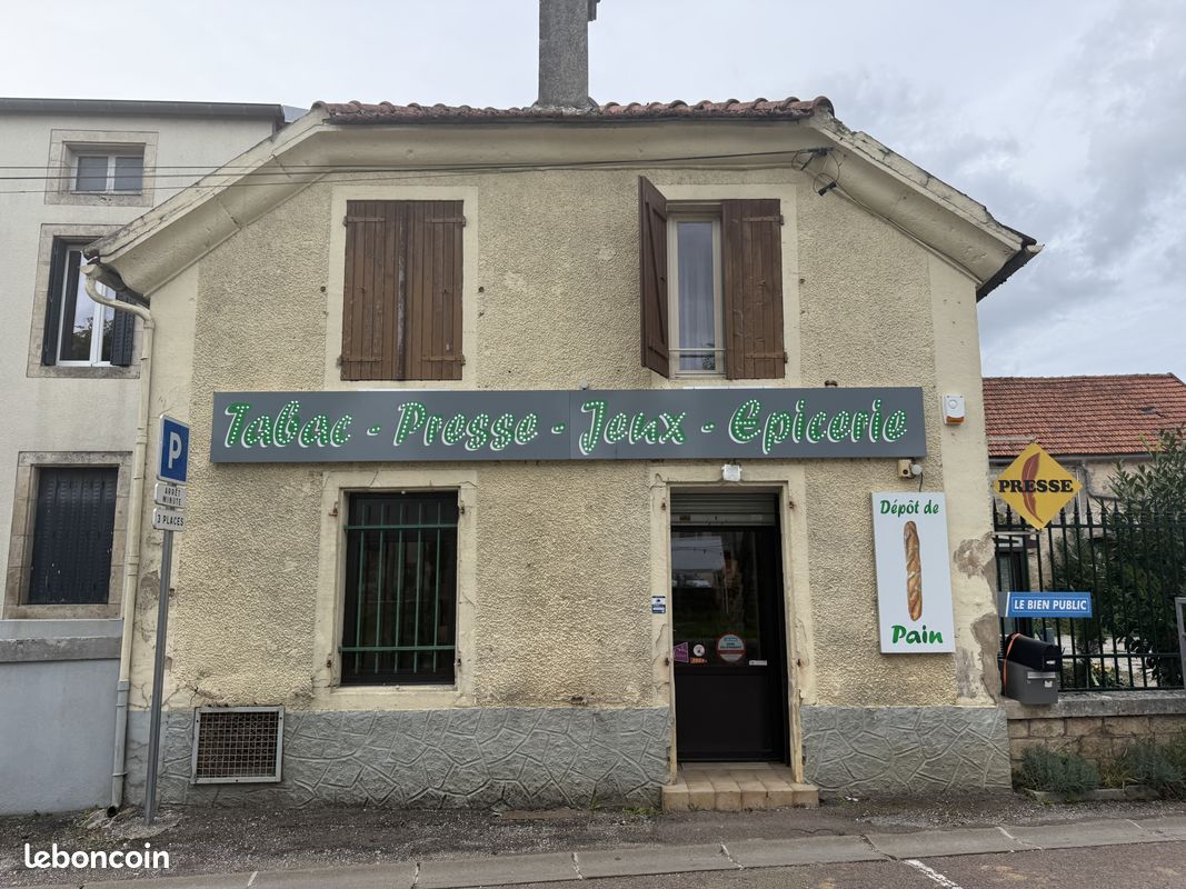 Immeuble 3 pièces 178 m² · à Coulmier-le-Sec · 178 m² · 107 000 €