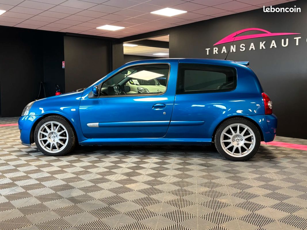 RENAULT CLIO 2.0i 16V Sport Jean Ragnotti (image 2)
