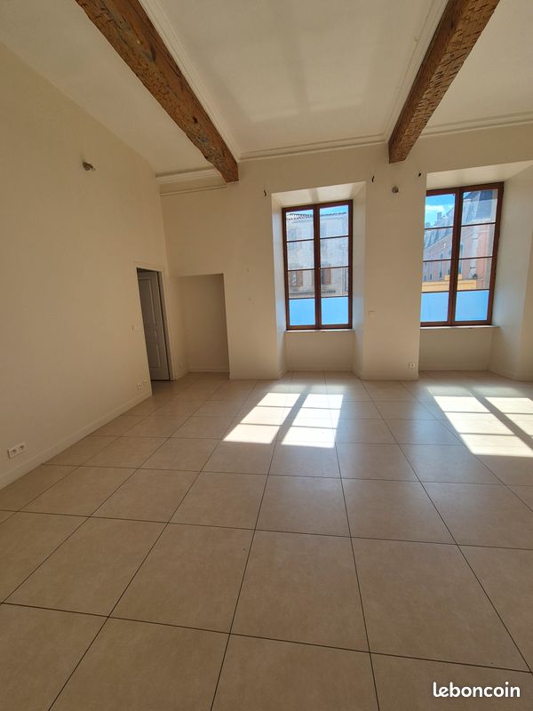 Appartement 4 pièces 80 m² · à Chalabre · 80 m² · 550 €