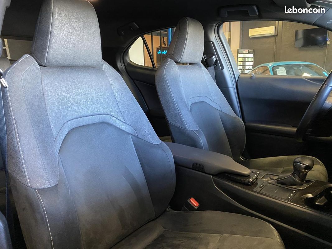 LEXUS UX 250h Hybrid FWD - 2.0 VVT-iE - Premium Edition - 184cv - Boîte auto - Garantie 12 mois (image 12)