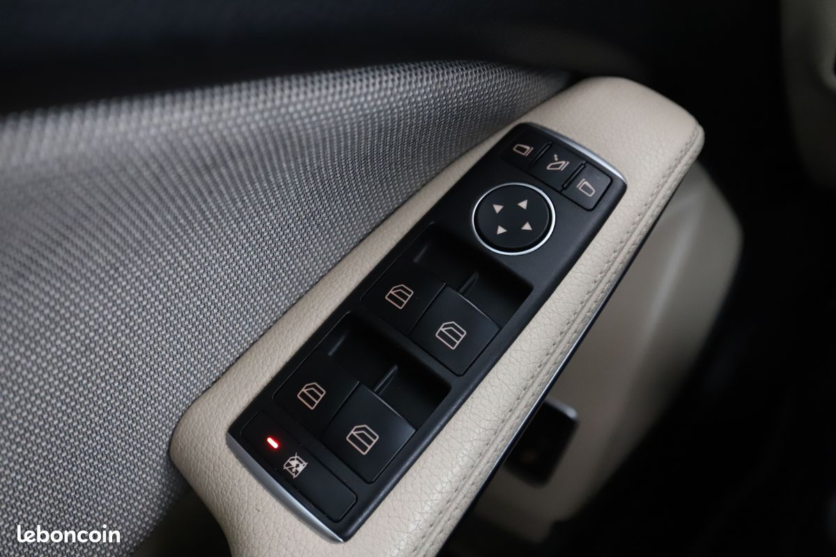 Mercedes-Benz GLA 200 d Inspiration 7G-DCT 136 ch (image 26)