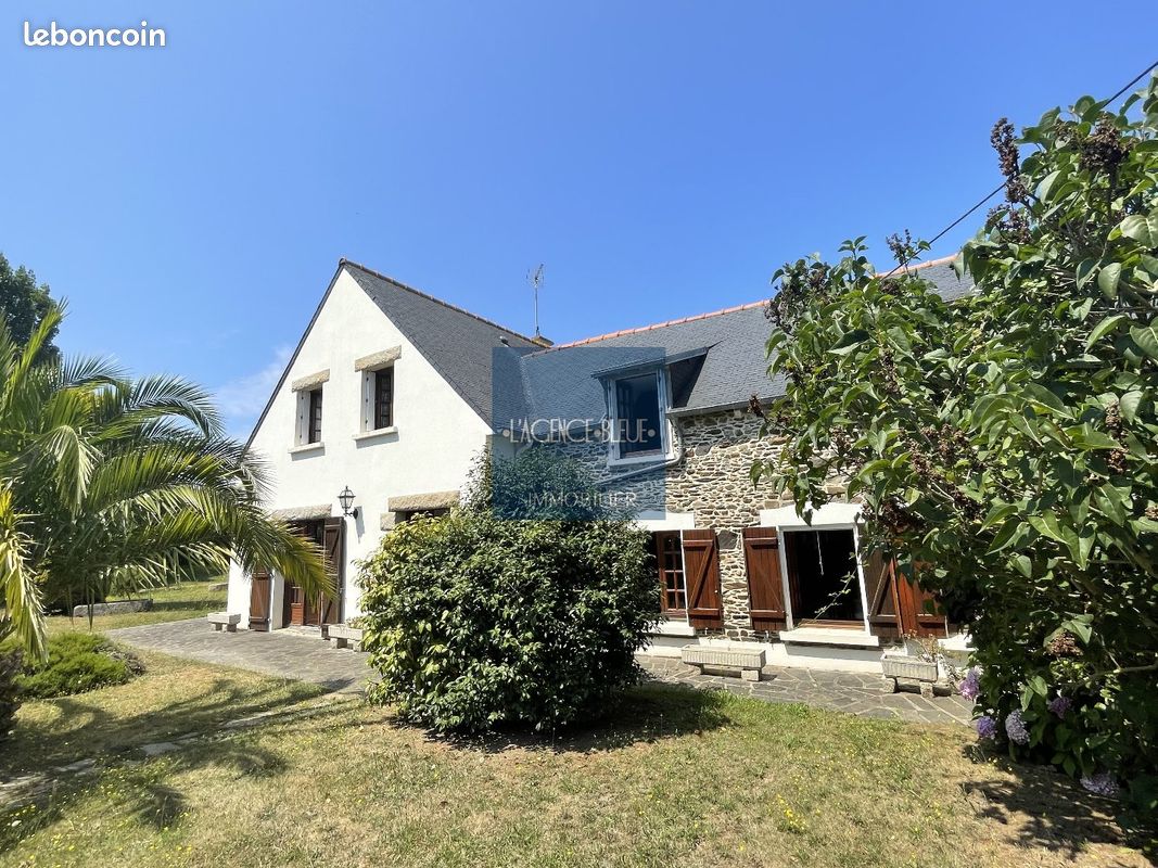 Maison 7 pièces 168 m² · à Binic-Étables-sur-Mer · 168 m² · 551 200 €