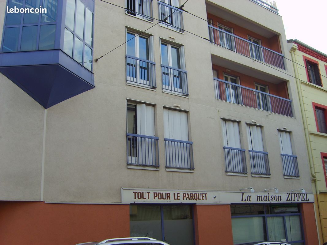 Appartement 1 pièce 25 m² · à Saint-Étienne · 25 m² · 280 €
