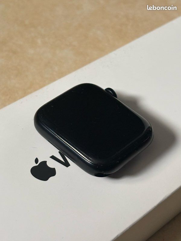 Apple watch se (image 4)