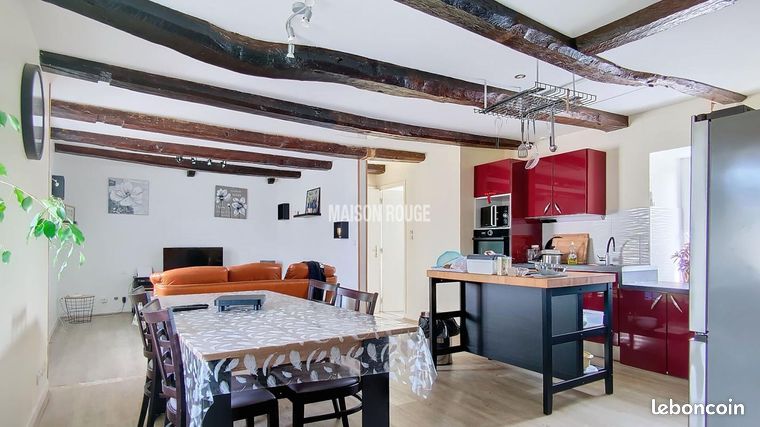 Maison 7 pièces 225 m²