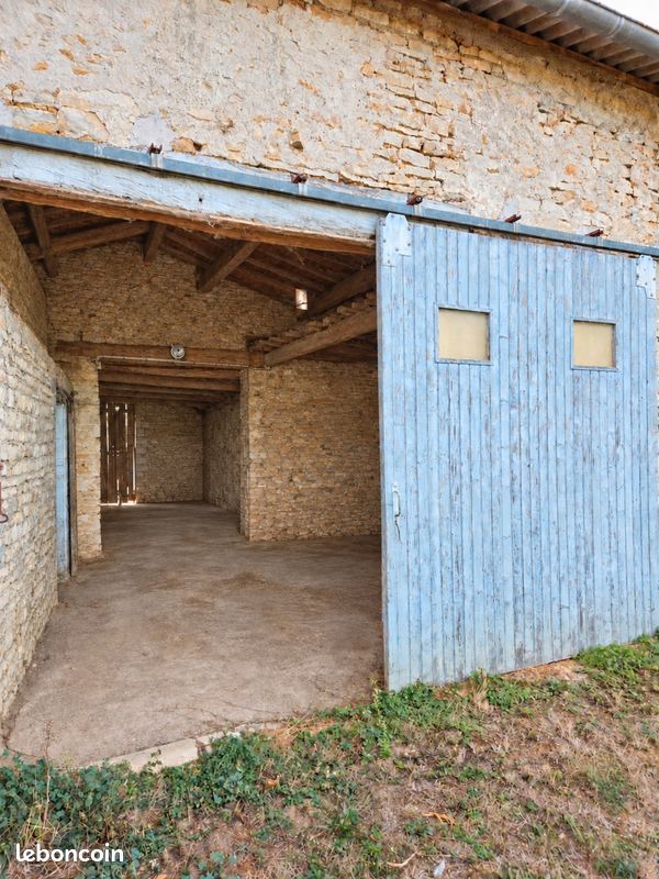 Maison 6 pièces 234 m² · à Tournus · 234 m² · 57 250 €