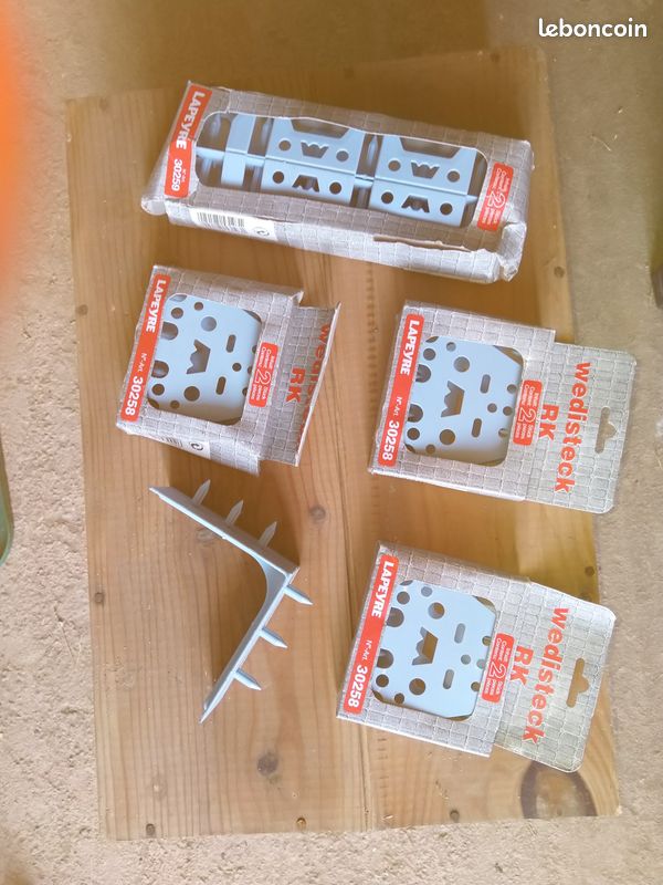 Pièces d'assemblage pour panneaux à carreler (image 1)