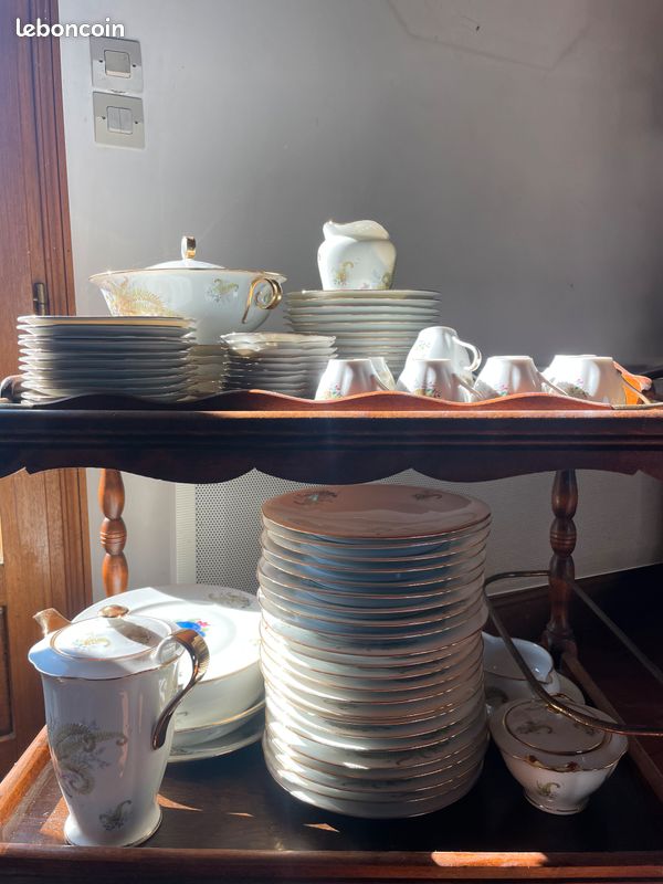 Vends vaisselle ancienne , porcelaine , services complets et raretés (image 12)