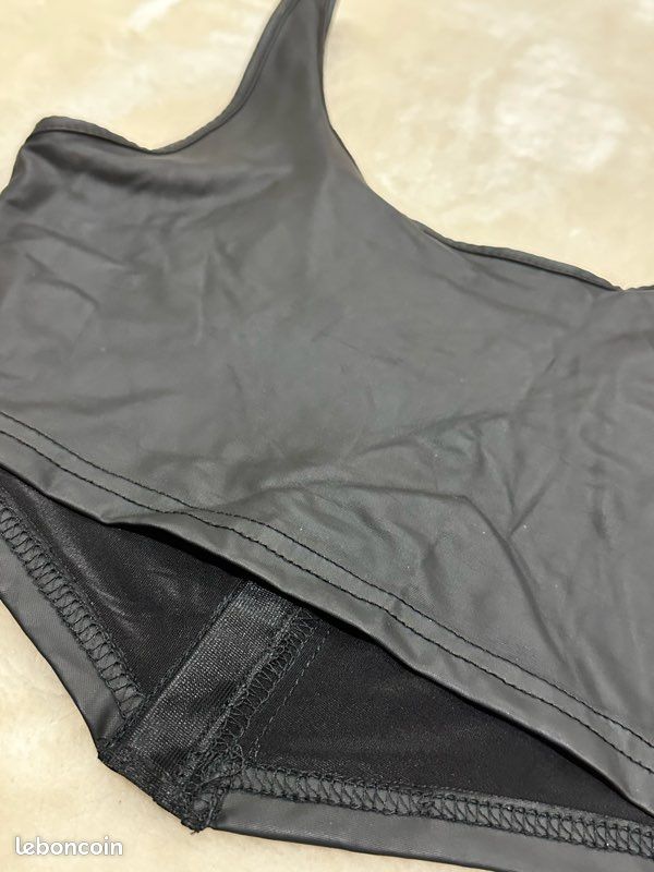 Crop top corset sans manches en cuir SHEIN - taille XS (image 6)