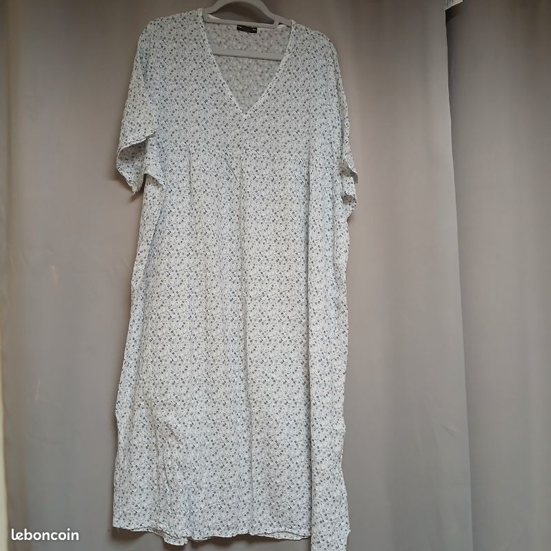 Robe large manches courtes (image 1)