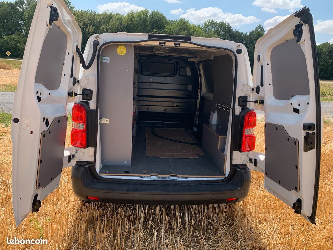 CITROEN JUMPY 2.0 L BLUE HDI 122 CH DRIVER START AND STOP PRIX HORS TAXS:11490 euros (image 9)