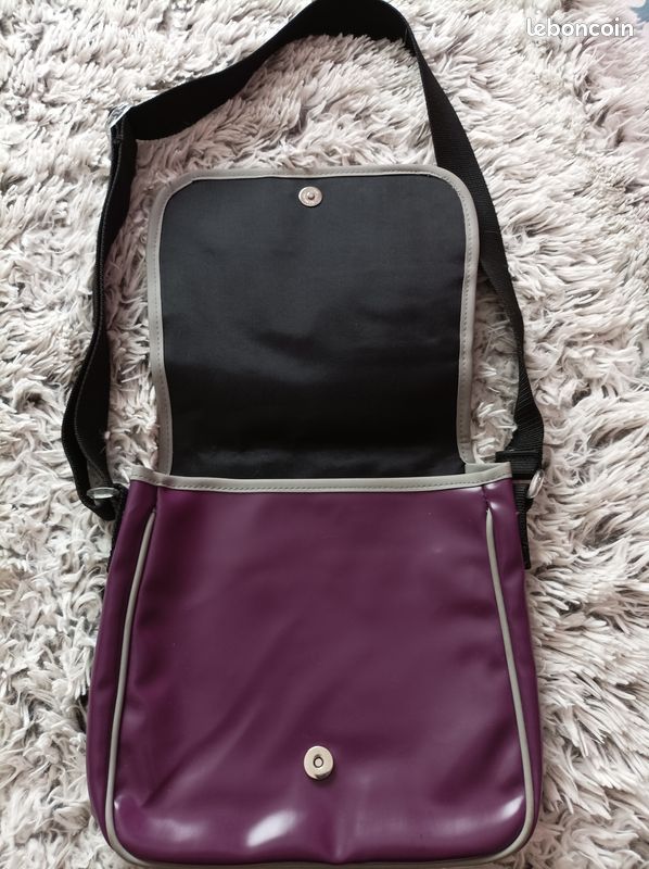 Sac bandoulière de marque DDP (image 3)