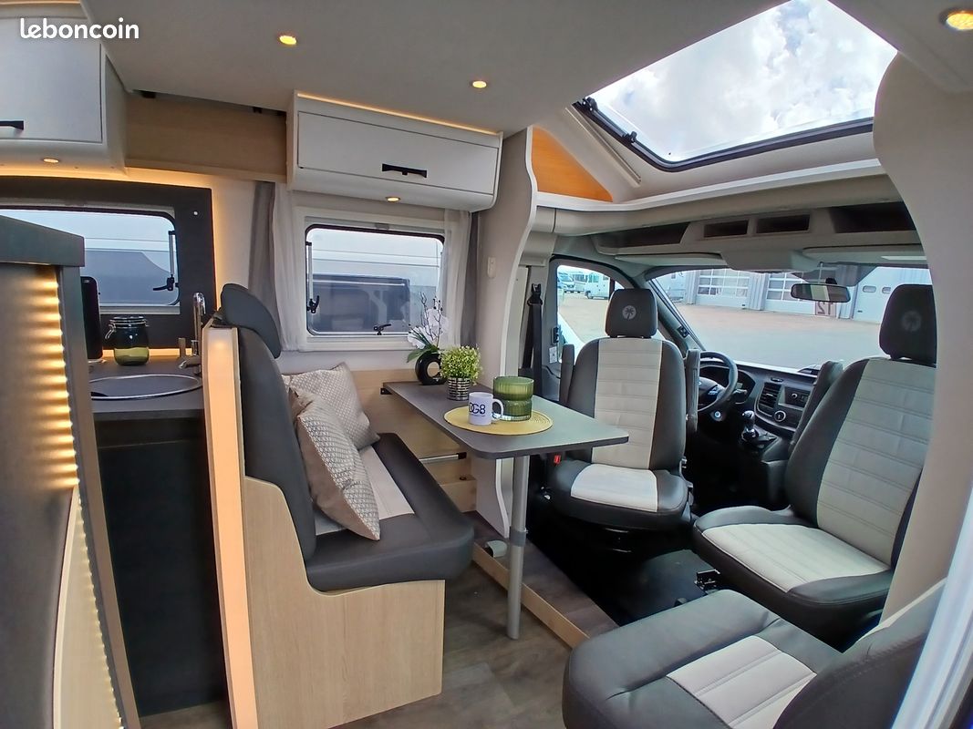 đšSunlight T690 Adventure edition - Ford transit 2.0l 155ch boite manuelle - lit central + lit pavillon (image 4)