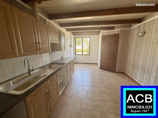 Appartement 2 pièces 34 m² · à Sainte-Geneviève · 34 m² · 400 €