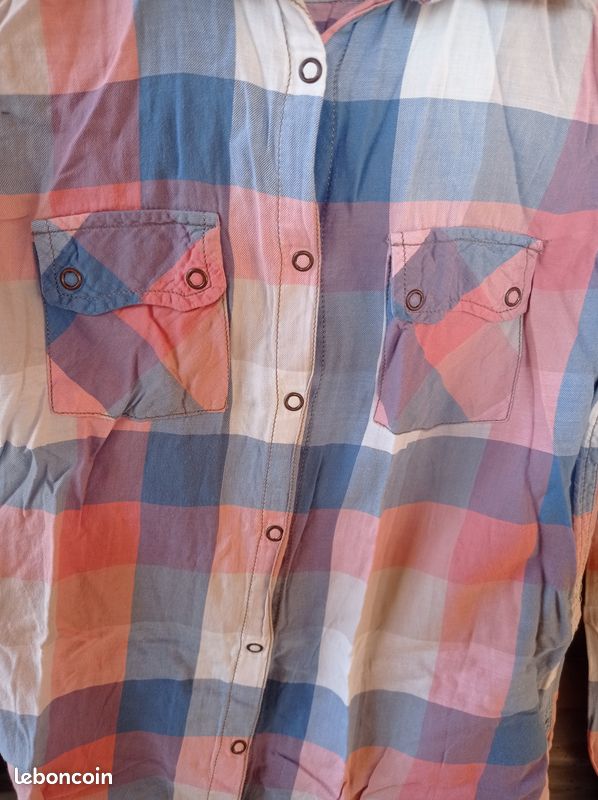 Chemise à carreaux bleue/rouge Pull & Bear taille S bon état (image 3)
