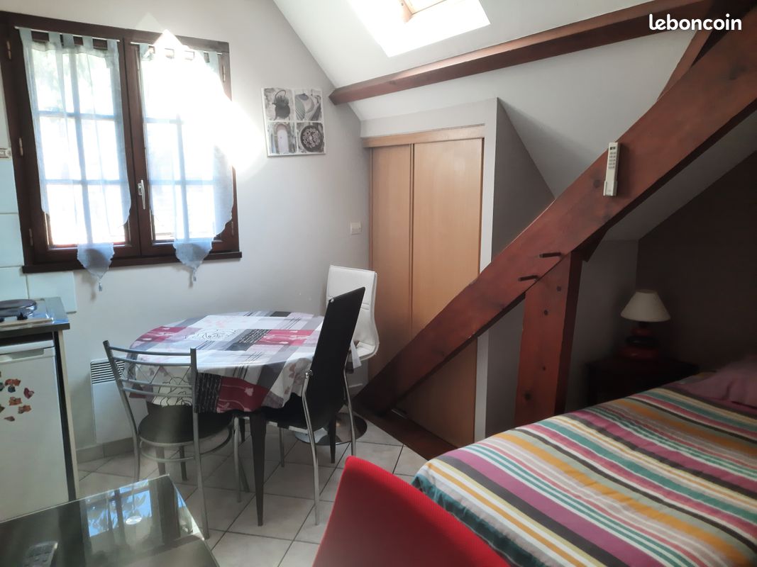Appartement 1 pièce 21 m² · à Magny-les-Hameaux · 21 m² · 500 €/mois