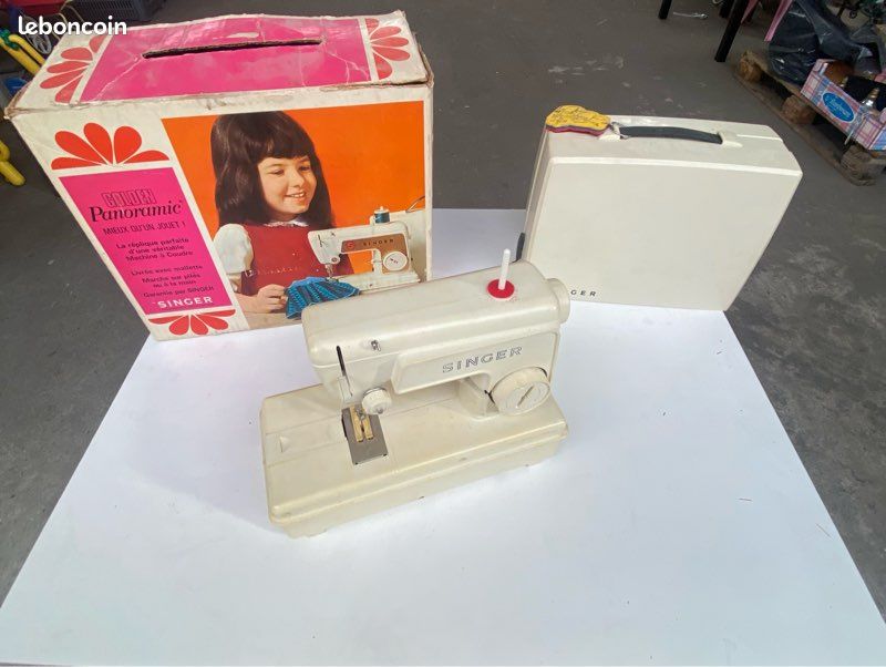 MACHINE A COUDRE Electrique Singer EUR 42,00 - FR