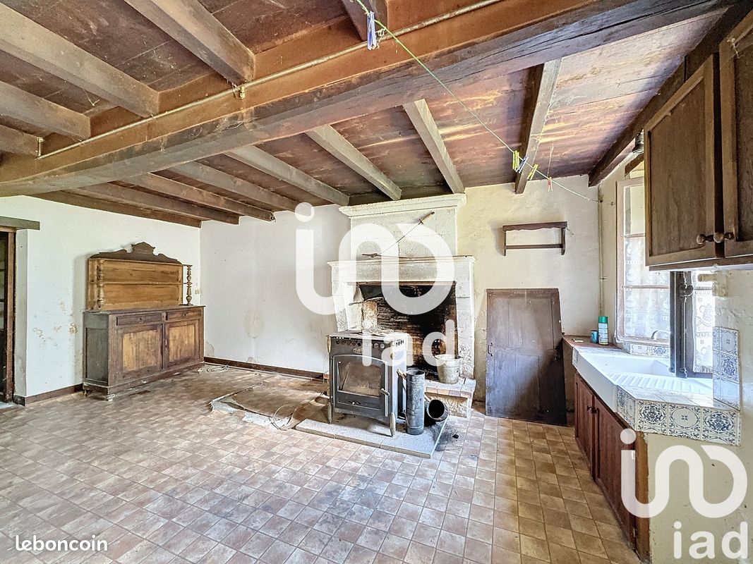 Propriété 3 pièces 69 m² - Châtignac 16480 (image principale 1)