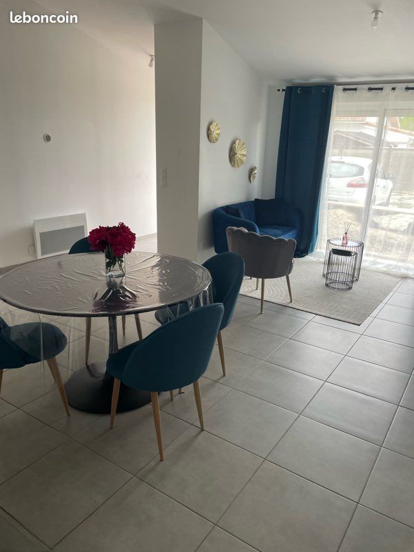 Maison 1 pièce 70 m² · à Toulenne · 70 m² · 880 €/mois