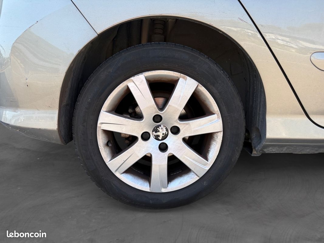 PEUGEOT 308 1.6 VTi 120ch Style (image 17)