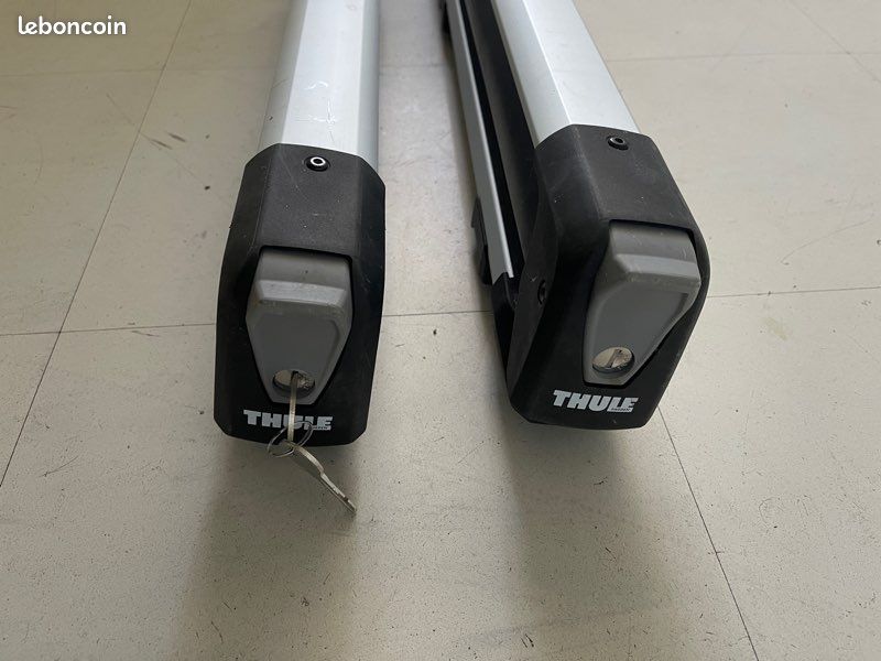 Porte ski Thule avec barre de toit Canton Vaud
