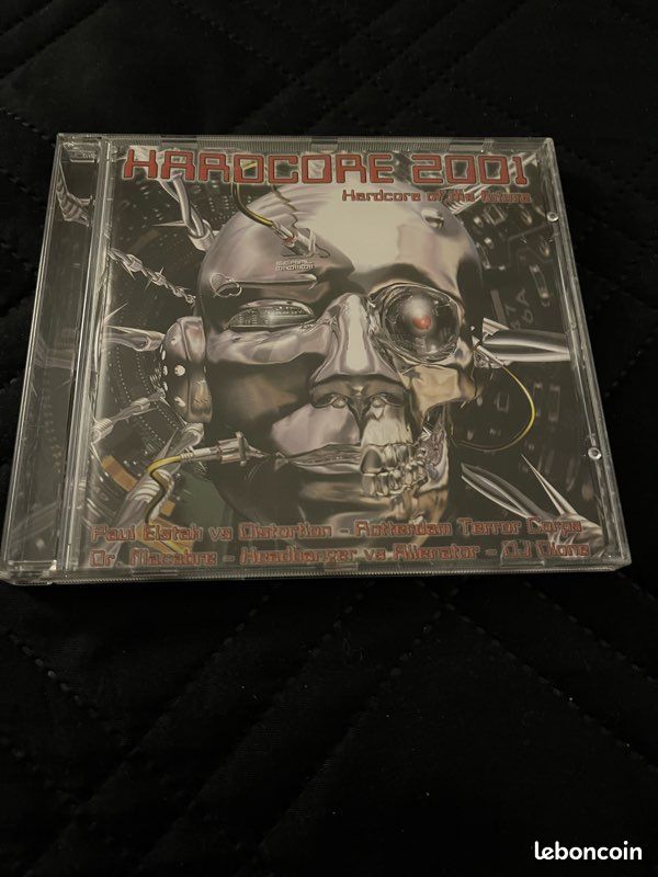Hardcore 2001 CD (image 1)