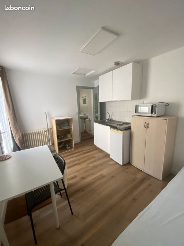 Appartement 1 pièce 15 m² · à La Roche-sur-Yon · 15 m² · 420 €