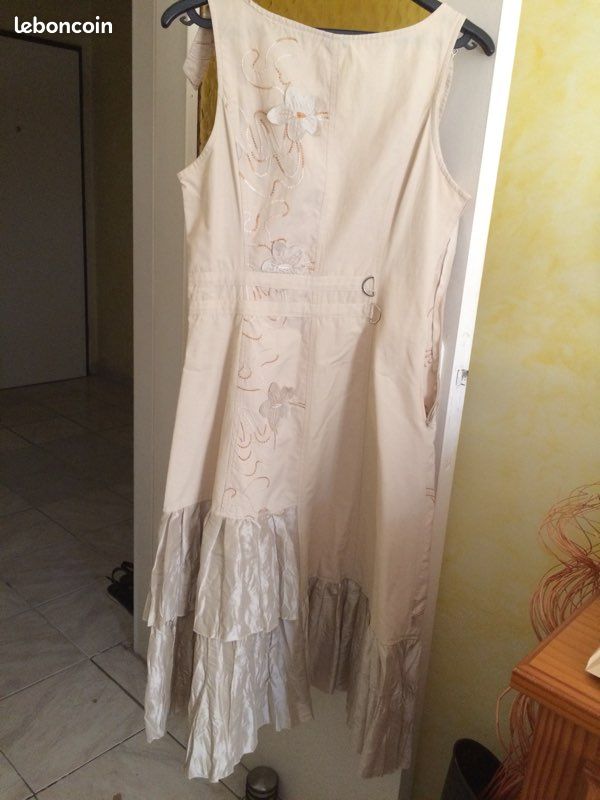 Robe (image 2)