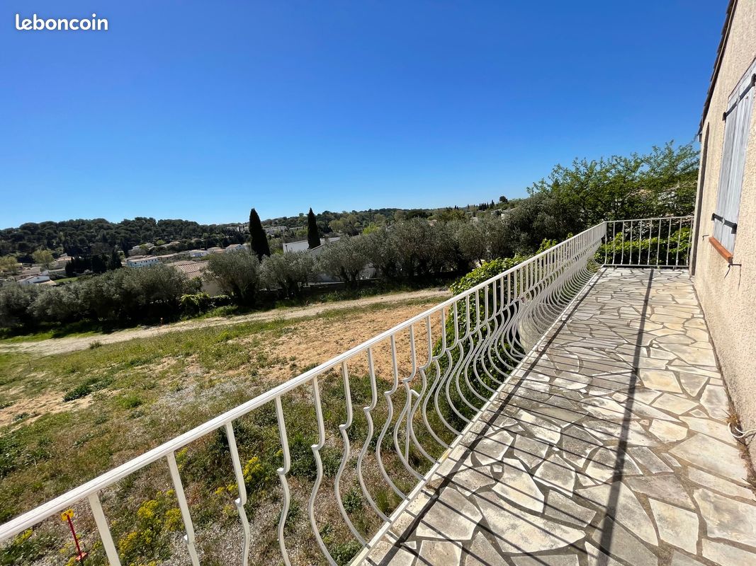 Maison 6 pièces 150 m² · à Bellegarde · 150 m² · 228 000 €