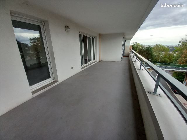 Appartement 3 pièces 89 m² · à Lyon · 89 m² · 966 €/mois