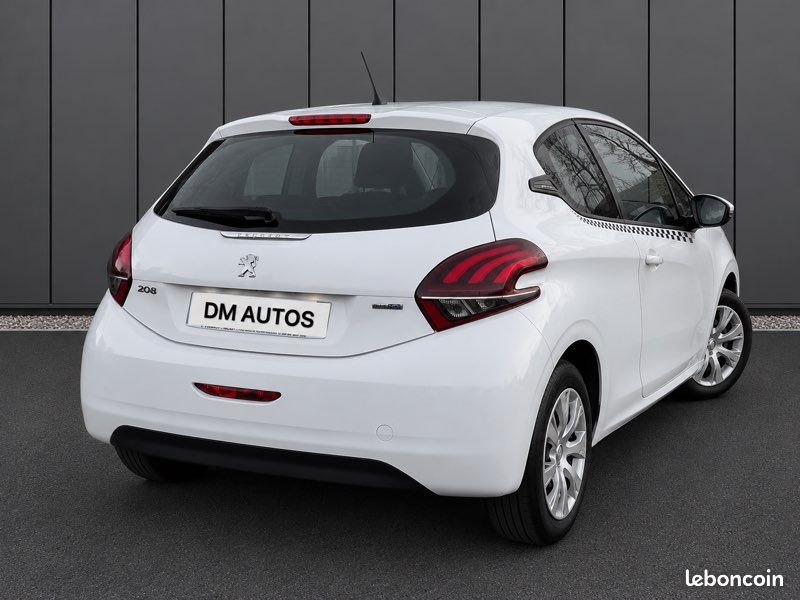 Peugeot 208 1.6 BlueHDi 75ch Active Business – Clim / Bluetooth / Régulateur (image 5)