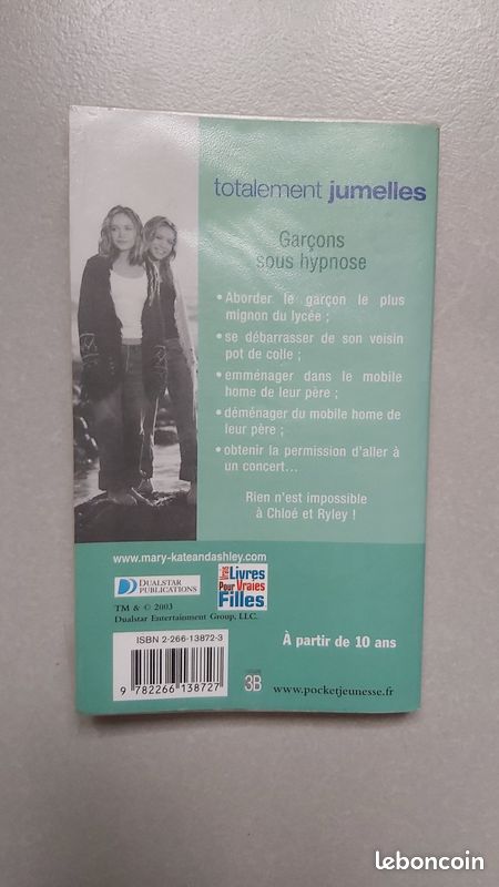 Totalement jumelles Garçons sous hypnose (image 2)