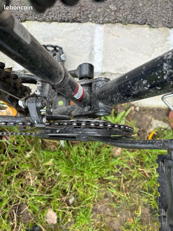 Vélo adulte tout suspendu (image 7)