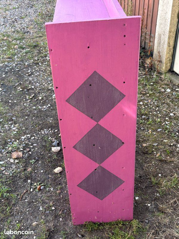 Étagère en bois rose (image 2)