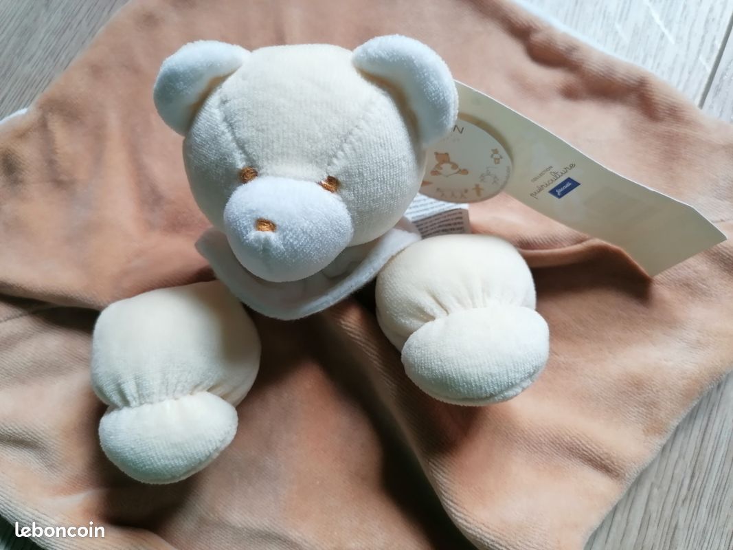 Doudou plat ours marron /blanc /crème 25,5X25,5 Jacadi Jeux Jouets