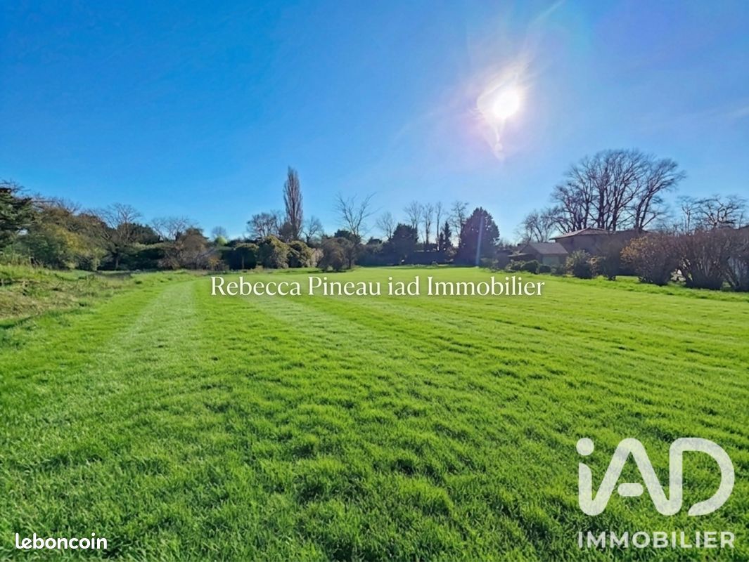 Terrain 1424 m² · à Calmont · 1 424 m² · 86 000 €