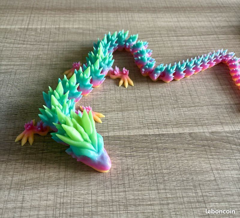 Collier Dragon Phosphorescent – Argenté, Pendentif 4,5 Cm, 55 Cm De Chaîne – Féeries Et Merveilles