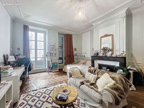 Studio 1 pièce 40 m²