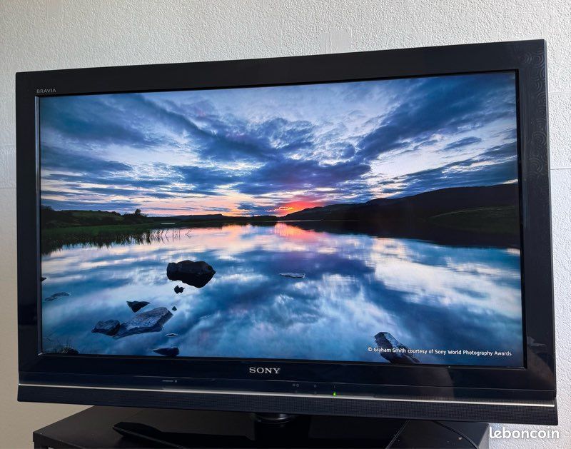 TV Sony Bravia 37" – KDL-37W5710 – Full HD (image 2)