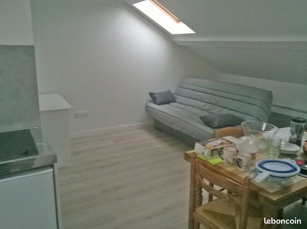 Studio rénové meublé, proche campus Sup Ardennes, proches toutes commodités, idéal étudiant