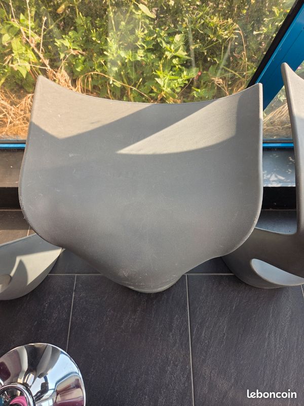 Lot de 4 tabourets de bar Slide Koncord – Design Karim Rashid (image 4)