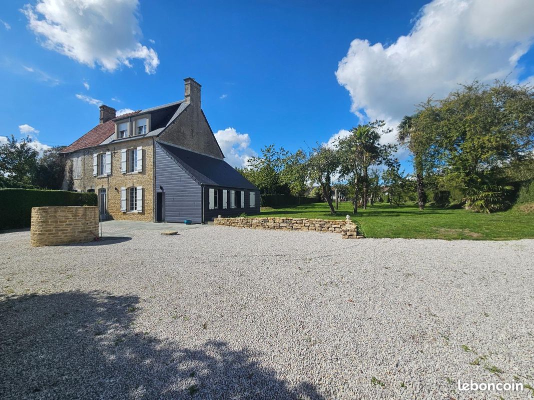 Maison 4 pièces 124 m² · à Sainte-Mère-Église · 124 m² · 274 750 €