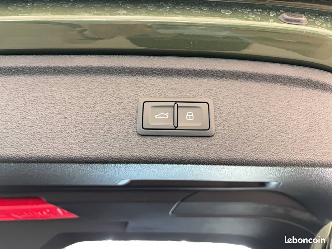 AUDI A3 Sportback 40 TFSI e Hybride rechargeable 204 S tronic 6 S line (image 17)