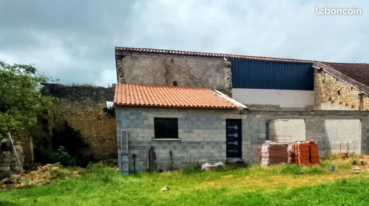 Maison 3 pièces 100 m² · à Brantôme en Périgord · 100 m² · 98 000 €
