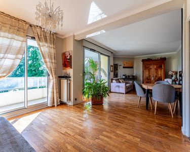 Appartement 360 000 € - 76 m²