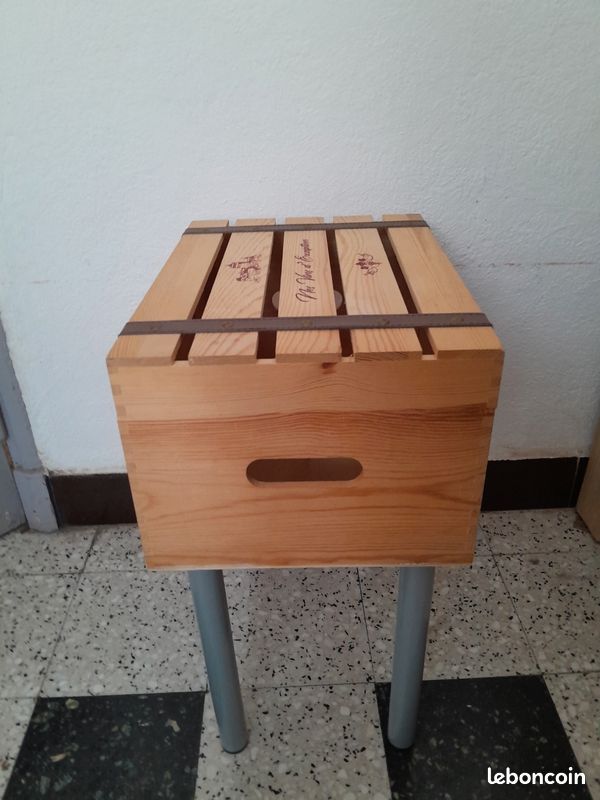 Caisse à bouteilles sur pieds (image 4)