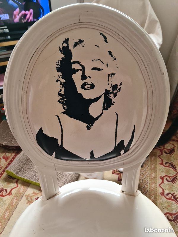 Chaise Marilyn Monroe (image 3)
